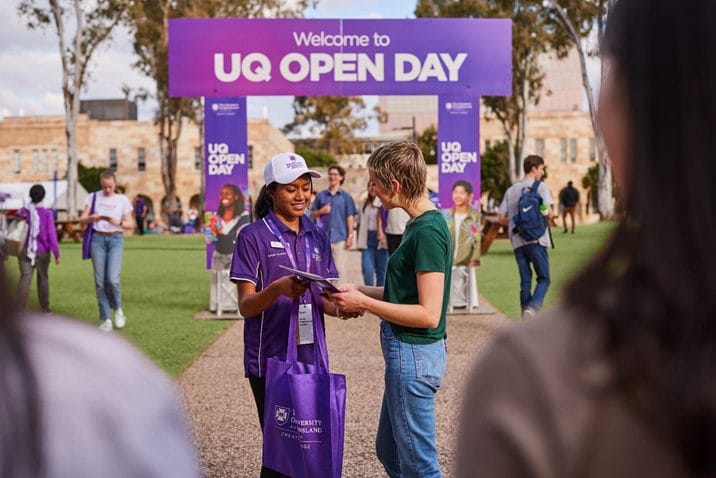 Học bổng 2027 nóng hổi từ Đại học Queensland - G8 Úc